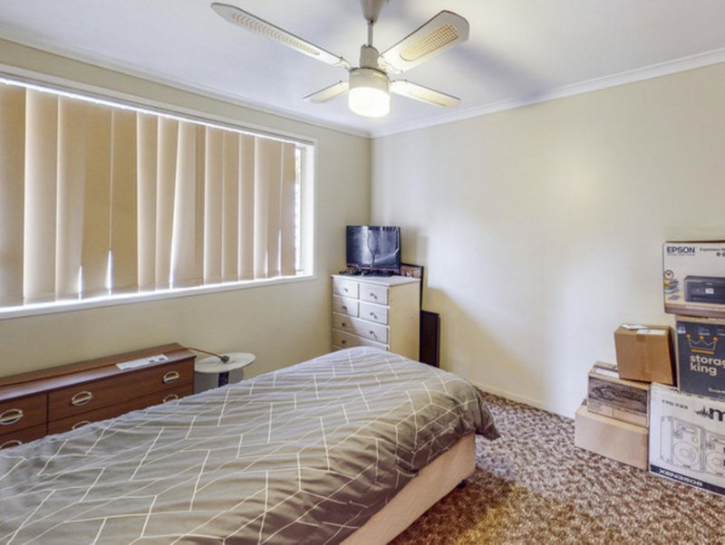 Photo - 2/24 Claret Street, Wilsonton Heights QLD 4350 - Image 4