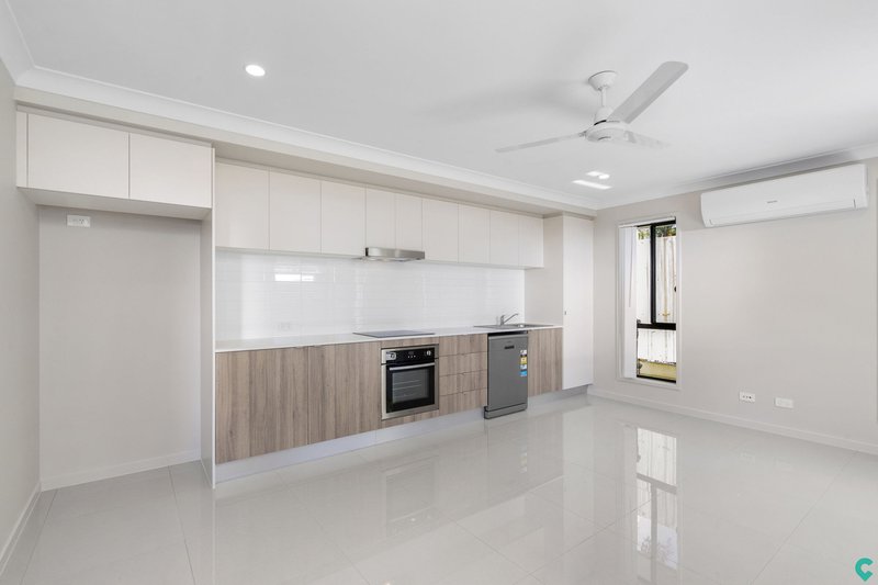 2/24 College Street, Bahrs Scrub QLD 4207