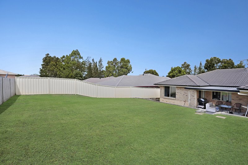 Photo - 224 Denton Park Drive, Aberglasslyn NSW 2320 - Image 8