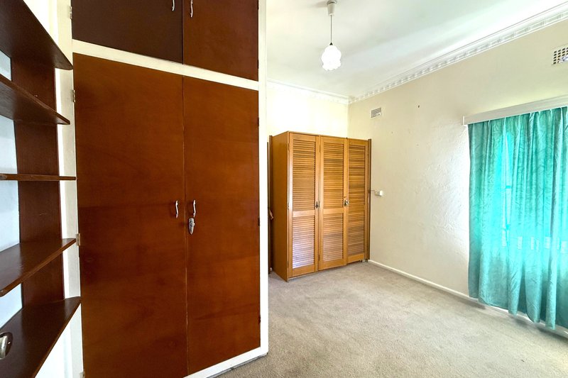 Photo - 224 Durham Street, Bathurst NSW 2795 - Image 5