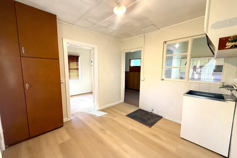 Photo - 224 Durham Street, Bathurst NSW 2795 - Image 9