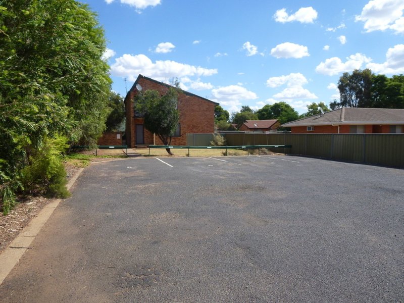 Photo - 2/24 Elizabeth Street, Dubbo NSW 2830 - Image 8