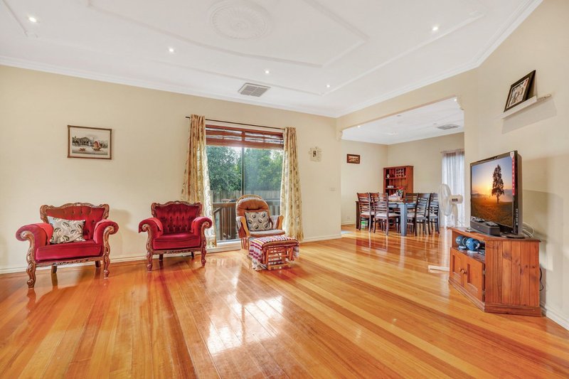 Photo - 2/24 First Avenue, Dandenong North VIC 3175 - Image 2