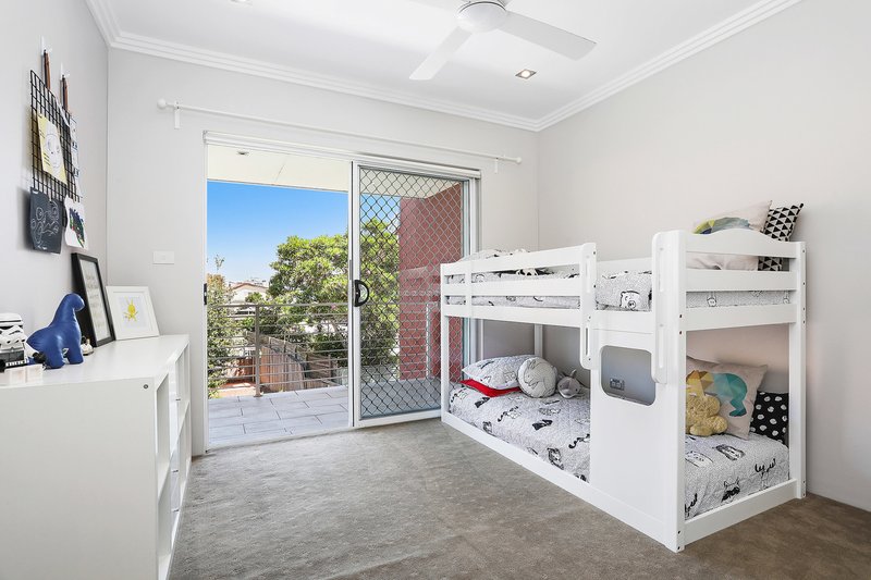 Photo - 2/24 Gale Street, Concord NSW 2137 - Image 6