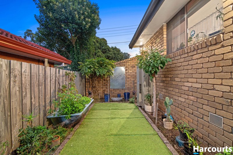 Photo - 2/24 Gibb Street, Dandenong North VIC 3175 - Image 8