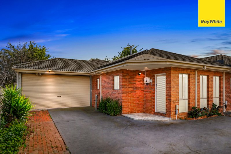 2/24 Henry Street, Melton VIC 3337