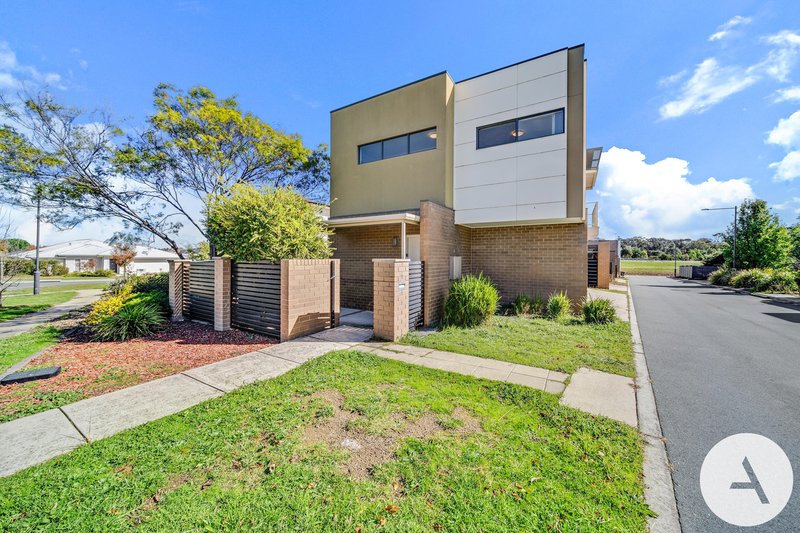 2/24 Hibberd Crescent, Forde ACT 2914