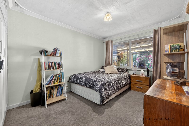 Photo - 224 High Road, Riverton WA 6148 - Image 14