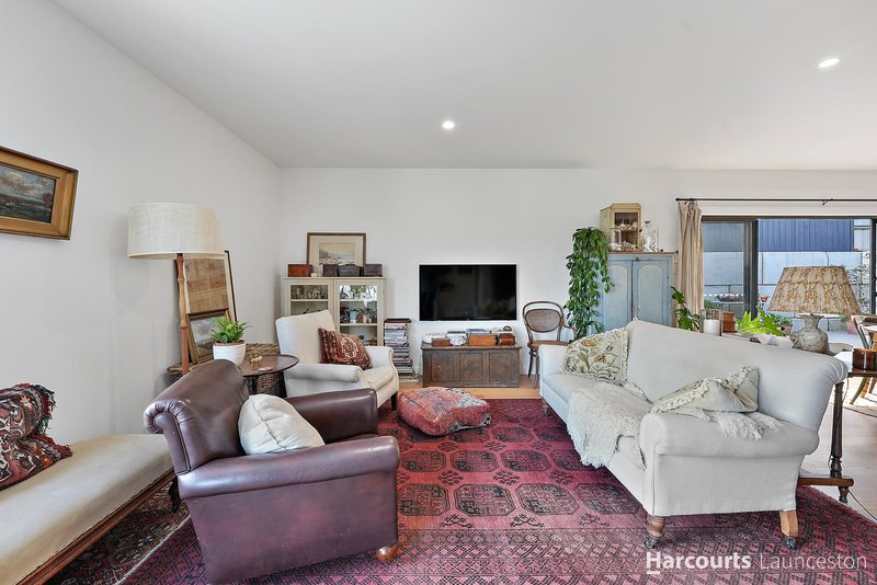 Photo - 2/24 Howick Street, South Launceston TAS 7249 - Image 6