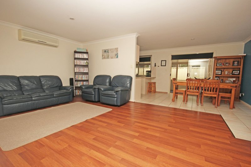 Photo - 2/24 Lilli Pilli Close, Laurieton NSW 2443 - Image 2