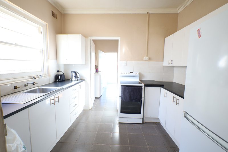 Photo - 224 March Street, Orange NSW 2800 - Image 2