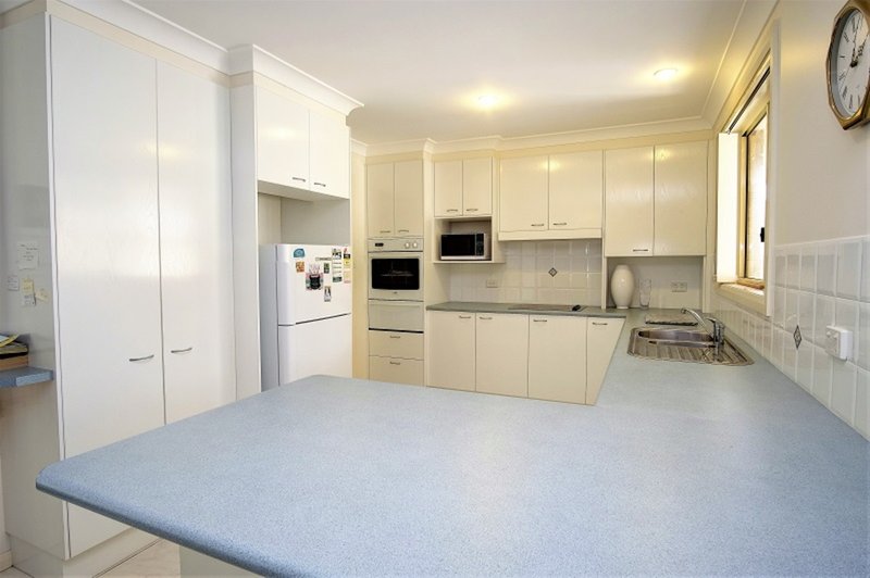 Photo - 2/24 Parkes Street, Tuncurry NSW 2428 - Image 3