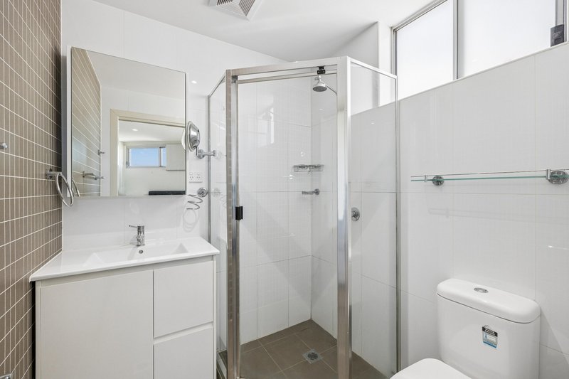 Photo - 22/4 Peace Lane, Parramatta NSW 2150 - Image 3