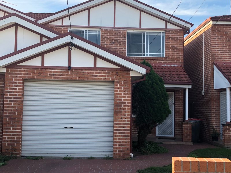 2/24 Percy Street, Fairfield Heights NSW 2165