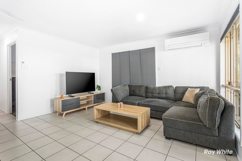 Photo - 2/24 Price Avenue, Kawana QLD 4701 - Image 4