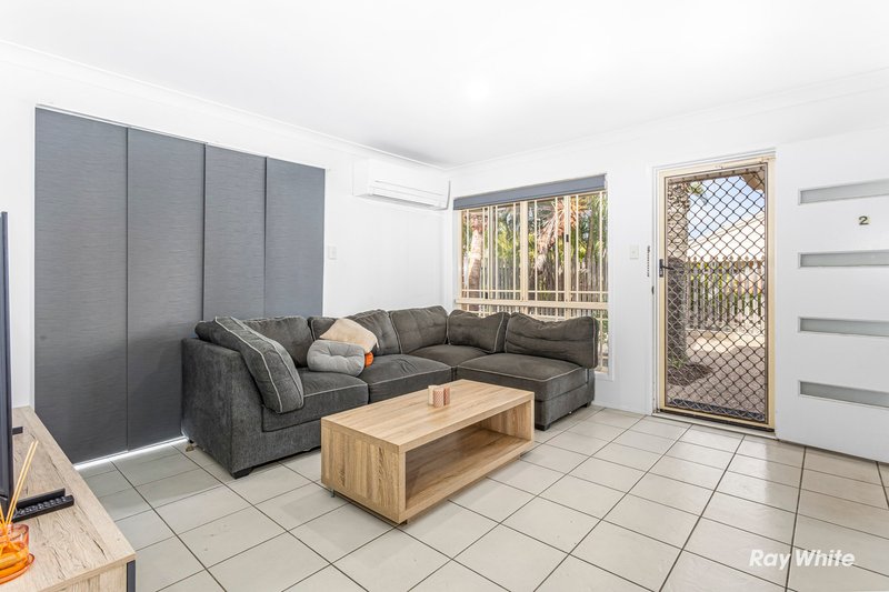 Photo - 2/24 Price Avenue, Kawana QLD 4701 - Image 5