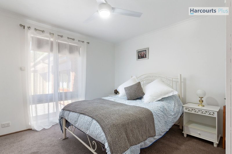 Photo - 2/24 Quinvale Road, Hallett Cove SA 5158 - Image 10