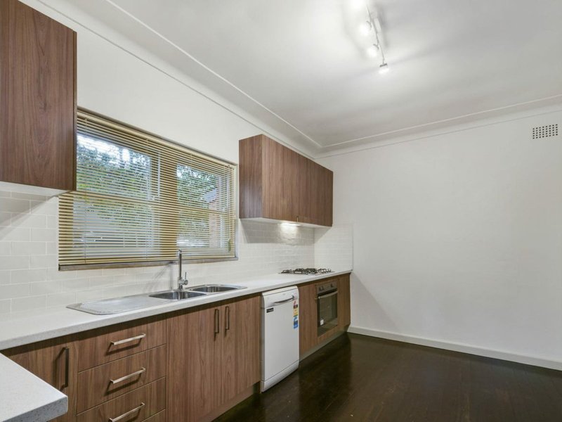 Photo - 2/24 Ronald Ave , Greenwich NSW 2065 - Image 3