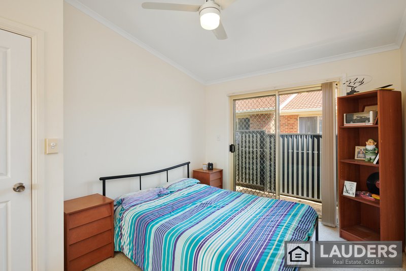 Photo - 2/24 Sheppard Street, Old Bar NSW 2430 - Image 11