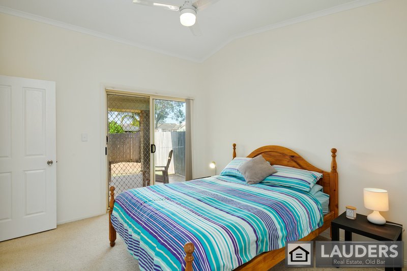 Photo - 2/24 Sheppard Street, Old Bar NSW 2430 - Image 15