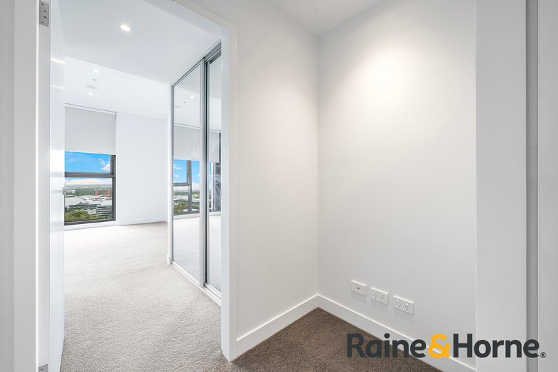 Photo - 22407/2B Figtree Drive, Sydney Olympic Park NSW 2127 - Image 7