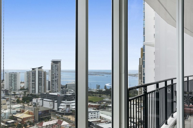 Photo - 22407/5 Lawson Street, Southport QLD 4215 - Image 4