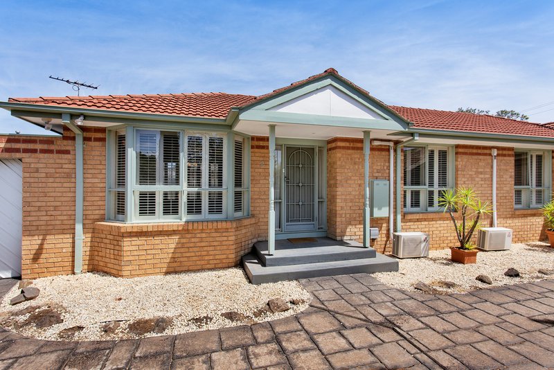 Photo - 2/242 Koornang Road, Carnegie VIC 3163 - Image 1