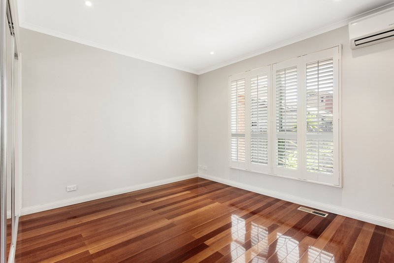 Photo - 2/242 Koornang Road, Carnegie VIC 3163 - Image 5