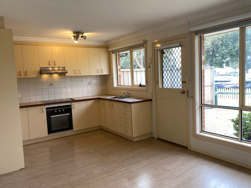Photo - 2/243 Queen Street, Altona VIC 3018 - Image 1