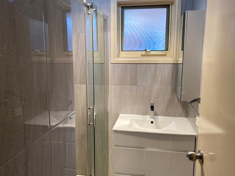 Photo - 2/243 Queen Street, Altona VIC 3018 - Image 5