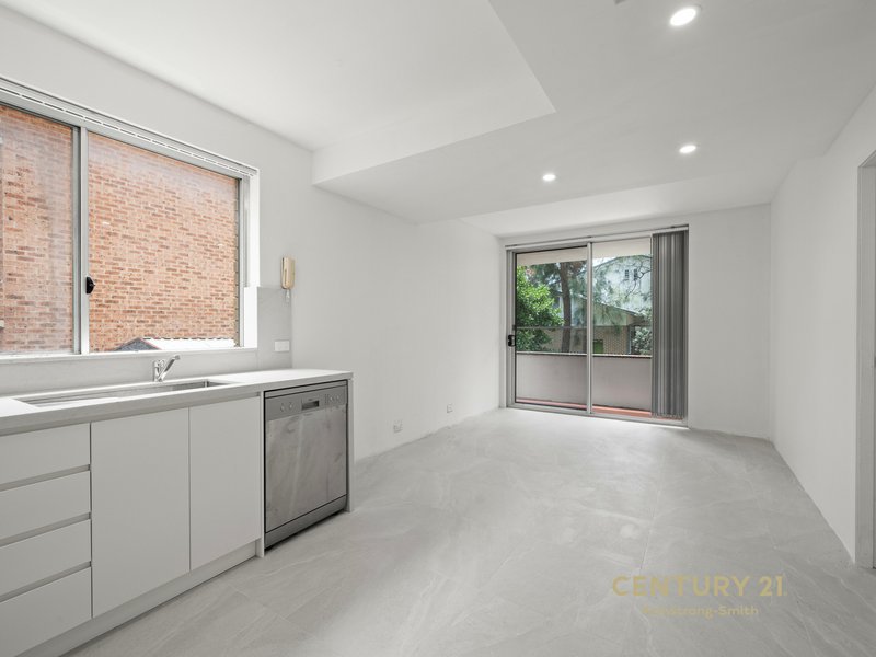 Photo - 2/246 Bondi Road, Bondi NSW 2026 - Image 2