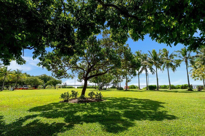 Photo - 2/249-255 Esplanade , Cairns North QLD 4870 - Image 29