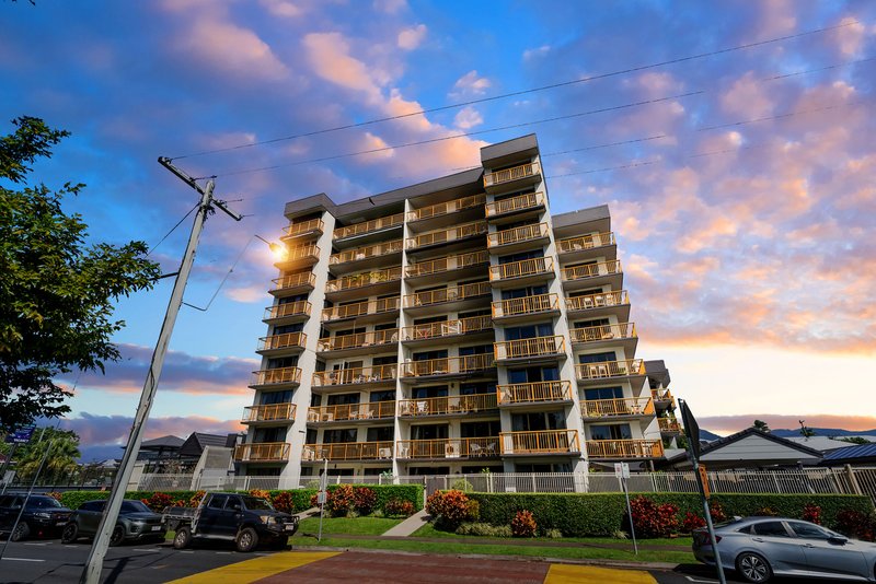 Photo - 2/249-255 Esplanade , Cairns North QLD 4870 - Image 33