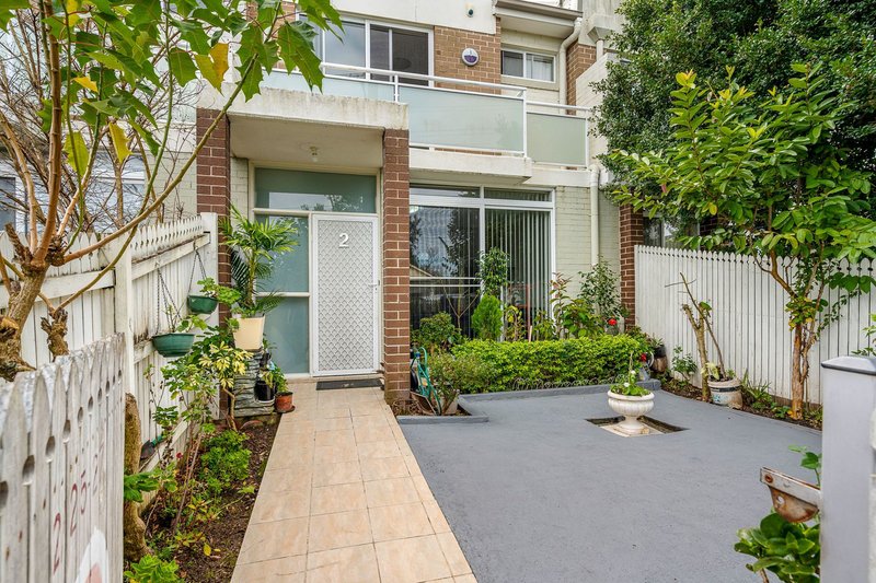 2/25-27 Henry Street, Guildford NSW 2161