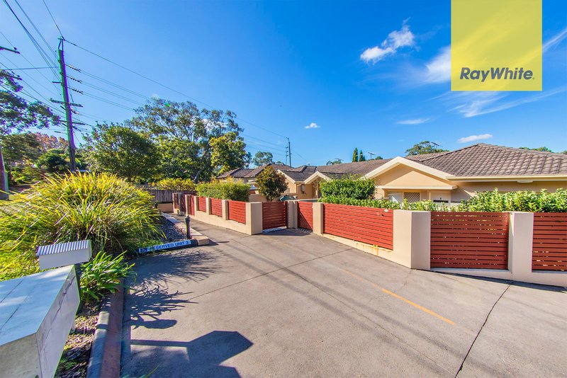 Photo - 2/25-27 Murray Street, Northmead NSW 2152 - Image 2