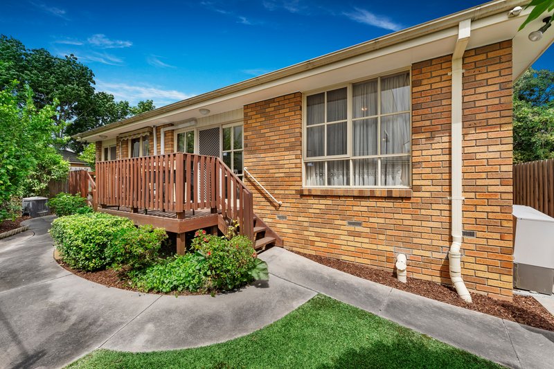 Photo - 2/25 Baldwin Road, Blackburn VIC 3130 - Image 8