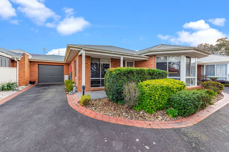 2/25 Buln Buln Road, Drouin VIC 3818