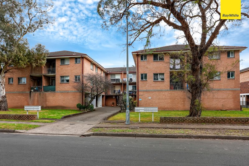 2/25 Cambridge Street, Merrylands NSW 2160