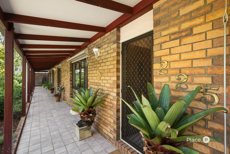 Photo - 225 Chelsea Road, Ransome QLD 4154 - Image 4