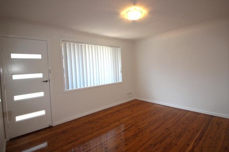 Photo - 2/25 Connaghan Avenue, East Corrimal NSW 2518 - Image 2
