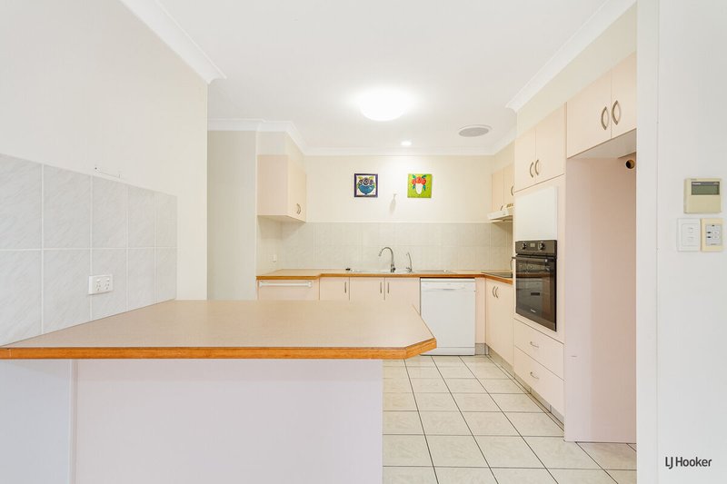 Photo - 2/25 Covent Gardens Way, Banora Point NSW 2486 - Image 6