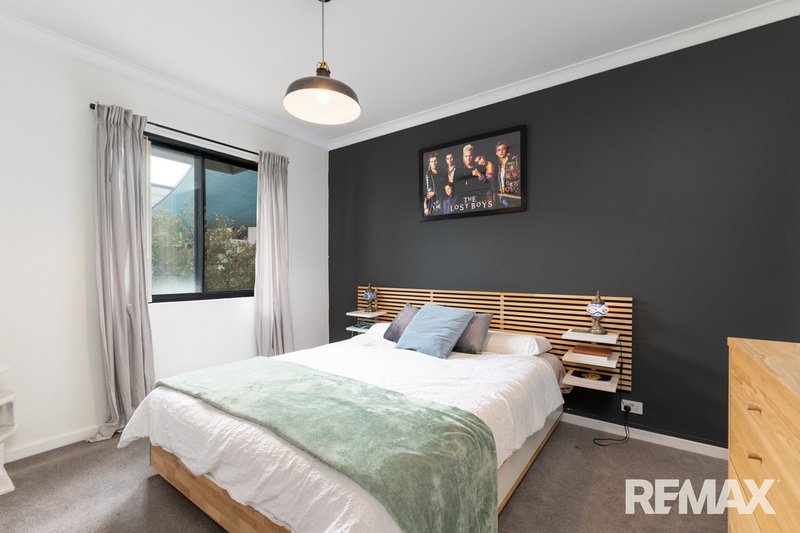 Photo - 22/5 Eastleigh Loop, Currambine WA 6028 - Image 15