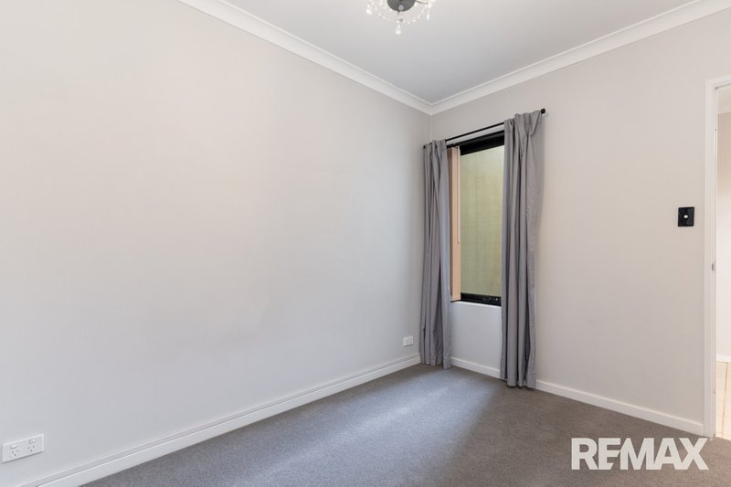 Photo - 22/5 Eastleigh Loop, Currambine WA 6028 - Image 21