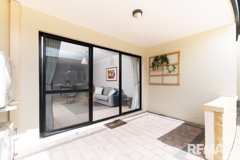 Photo - 22/5 Eastleigh Loop, Currambine WA 6028 - Image 24