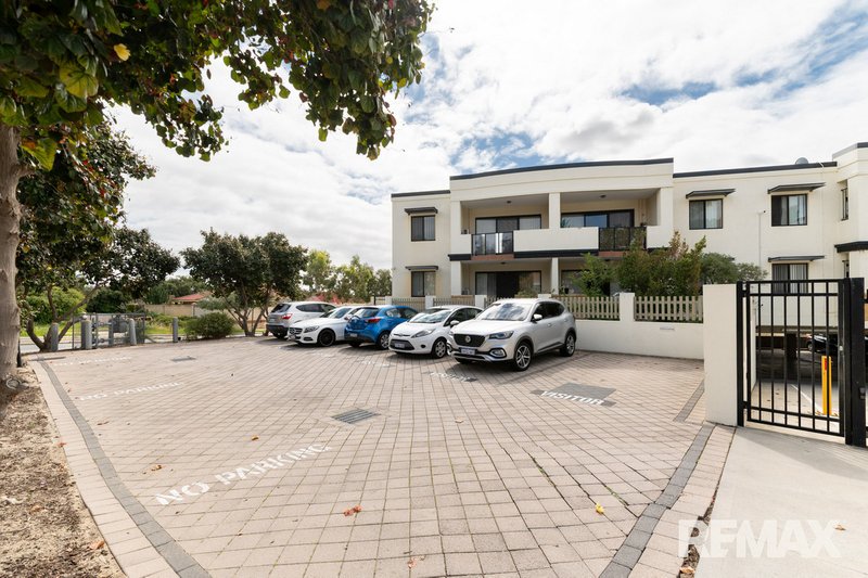 Photo - 22/5 Eastleigh Loop, Currambine WA 6028 - Image 32