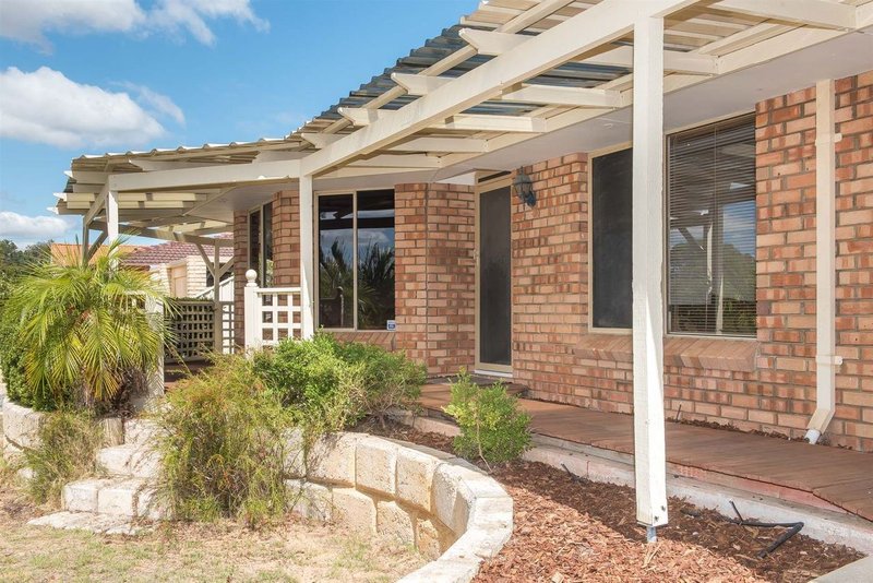 Photo - 225 Eddystone Avenue, Beldon WA 6027 - Image 3