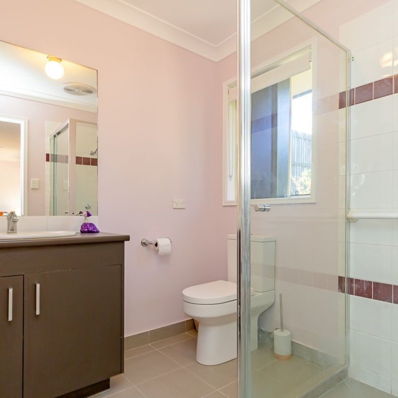 Photo - 225 Endeavour Drive, Banksia Beach QLD 4507 - Image 9