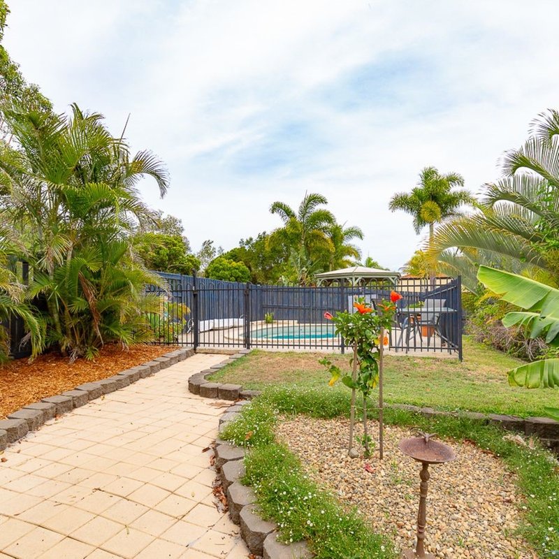 Photo - 225 Endeavour Drive, Banksia Beach QLD 4507 - Image 11