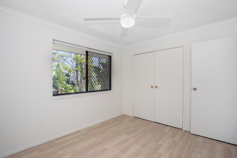 Photo - 22/5 Galeen Drive, Burleigh Waters QLD 4220 - Image 5