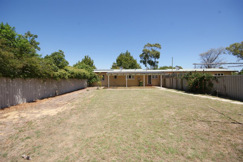 Photo - 2/25 Gawler Way, Calista WA 6167 - Image 12